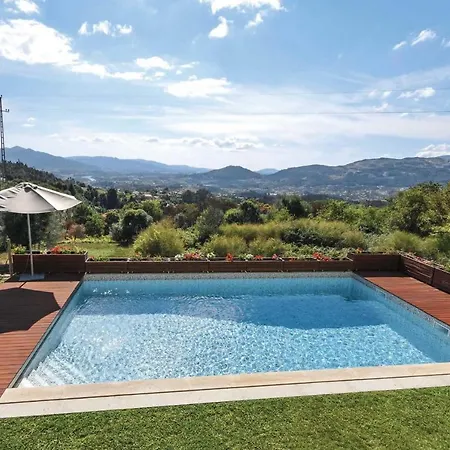 Sleeps 8 Air Con Wifi Βίλα Calheiros