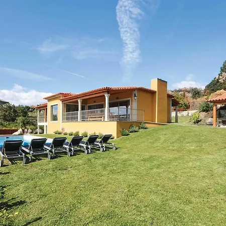 Sleeps 8 Air Con Wifi Βίλα